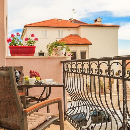 חוואר La Vita E Bella Apartment מראה חיצוני תמונה